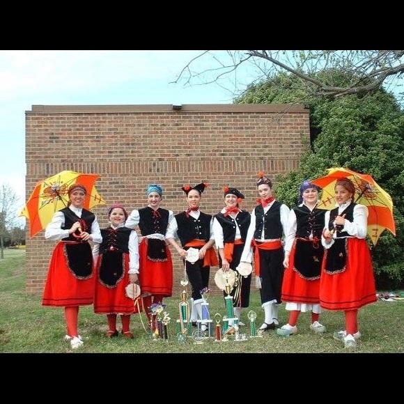 Complete set of Galician Costumes, (Spain) - Picture 1 of 1